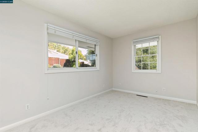 2646 Roundhill Dr, Alamo CA: https://media.crmls.org/mediaz/9549a7cc-64e1-4a33-a381-70eb676a8f91.jpg