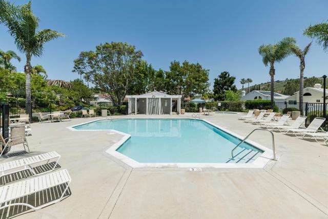 6848 Xana Way, Carlsbad CA: https://media.crmls.org/mediaz/9549acd9-e34a-411d-8ed3-a4a86120db3a.jpg