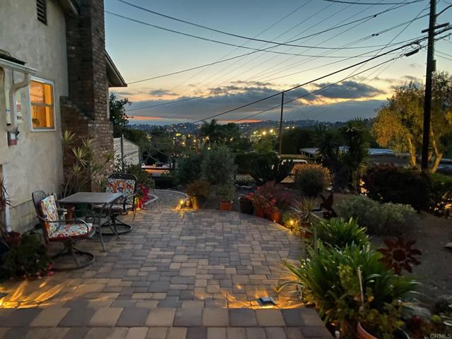 10171 Ramona Drive, Spring Valley CA: https://media.crmls.org/mediaz/954ac00a-9653-4840-b106-d2c208de62e7.jpg