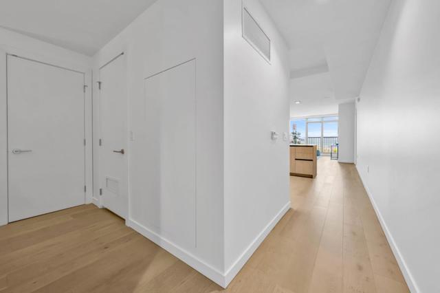1000 3rd Street, San Francisco CA: https://media.crmls.org/mediaz/954ada13-ce32-45ae-9bae-d448587e263c.jpg