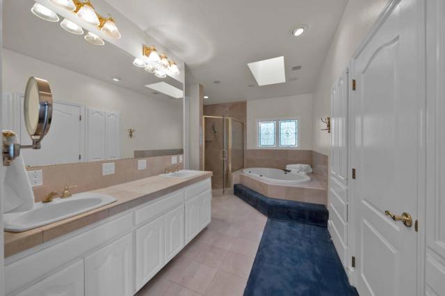 5422 Schulmeyer Gulch Road, Yreka CA: https://media.crmls.org/mediaz/954c46de-a8a9-4dbe-a413-788cd088e128.jpg