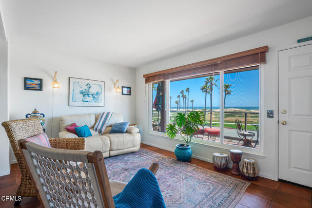 Detail Gallery Image 2 of 29 For 705 Ocean View Dr, Port Hueneme,  CA 93041 - 1 Beds | 1 Baths