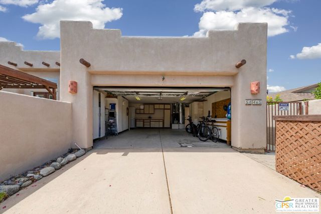54465 Avenida Rubio, La Quinta CA: https://media.crmls.org/mediaz/954d0dbe-9285-4556-95e3-849ca967b4a5.jpg