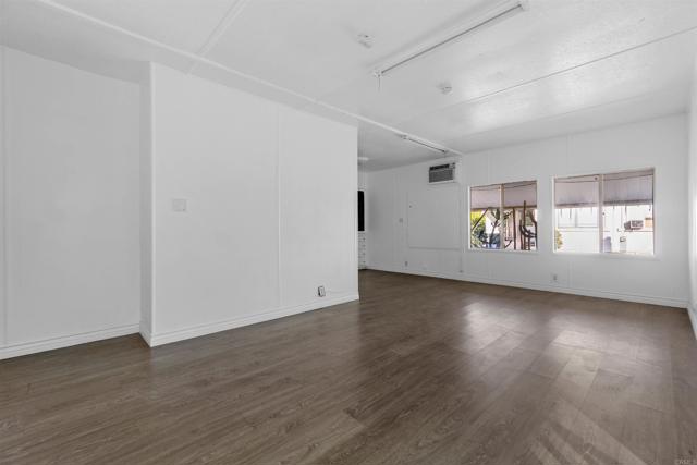 Detail Gallery Image 2 of 29 For 12044 Royal Rd #93,  El Cajon,  CA 92021 - 2 Beds | 1 Baths