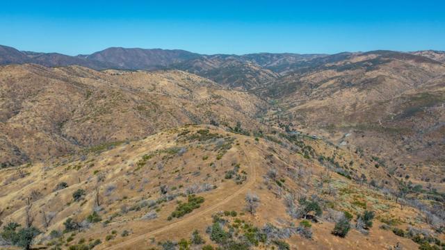 14600 Del Puerto Canyon Road, Newman CA: https://media.crmls.org/mediaz/954ec24a-f257-4d5e-95fb-d82cfec0989e.jpg