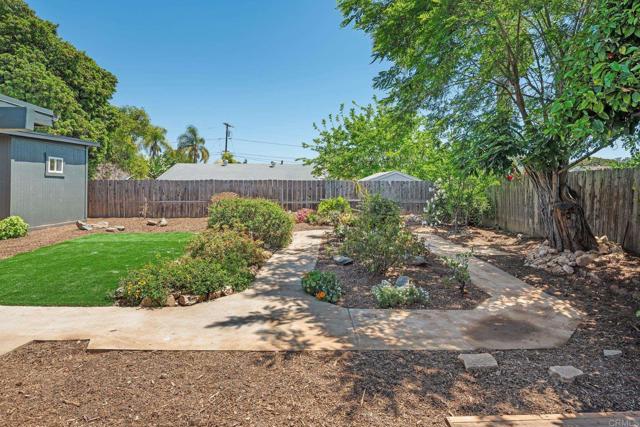 Detail Gallery Image 28 of 34 For 1429 Taylor Ave, Escondido,  CA 92027 - 3 Beds | 2 Baths