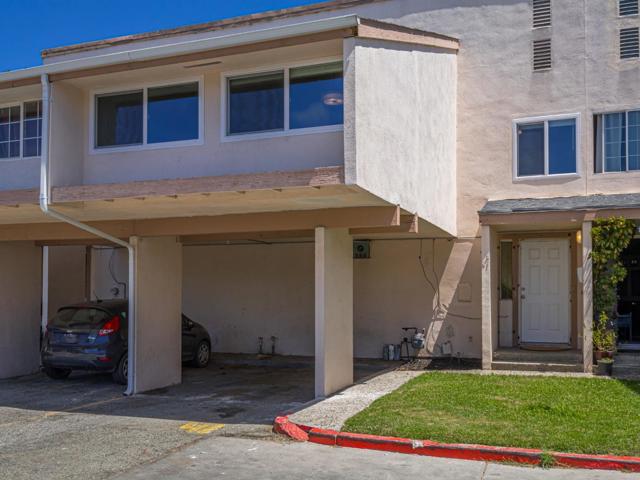 919 Acosta Plaza, Salinas CA: https://media.crmls.org/mediaz/9550abfd-c17f-4ad2-b57d-1911bf052246.jpg