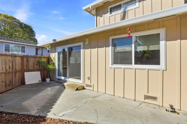 503 W Fox Court, Redwood City CA: https://media.crmls.org/mediaz/9550c02d-bf44-4cdb-93ef-67e659214897.jpg