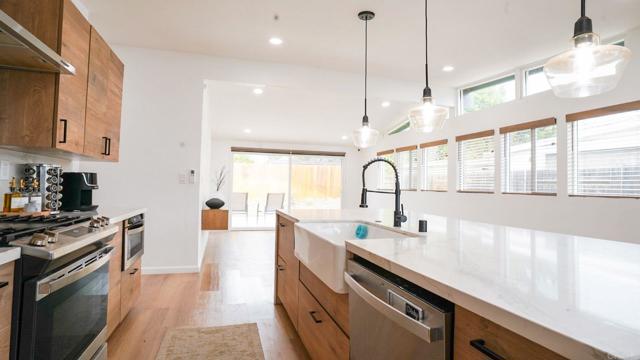 6252 Lake Albano Avenue, San Diego CA: https://media.crmls.org/mediaz/95516c12-30c4-41a2-878d-8e3fded34f5a.jpg