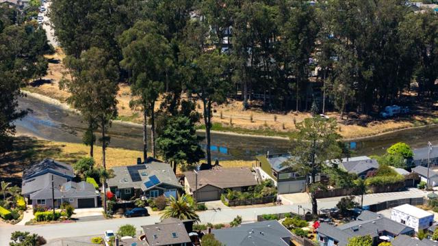 125 Moran Way, Santa Cruz CA: https://media.crmls.org/mediaz/95517c56-195f-4919-8150-b82bdccc9cf2.jpg