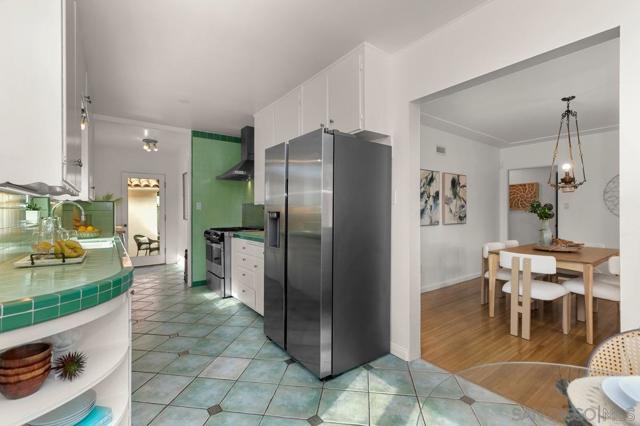 Image 11 of 32 For 5252 Marlborough Dr