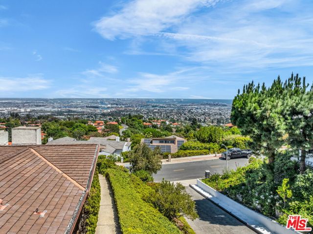 29857 Knoll View Drive, Rancho Palos Verdes, California 90275, 3 Bedrooms Bedrooms, ,2 BathroomsBathrooms,Residential,Sold,Knoll View,25580809 29857 Knoll View Drive, Rancho Palos Verdes, California 90275, 3 Bedrooms Bedrooms, ,2 BathroomsBathrooms,Residential,Sold,Knoll View,25580809