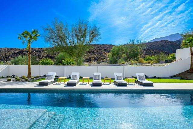 79242 Tom Fazio S Lane, La Quinta CA: https://media.crmls.org/mediaz/95535f50-dbf0-4a1d-8127-74adb62cff53.jpg