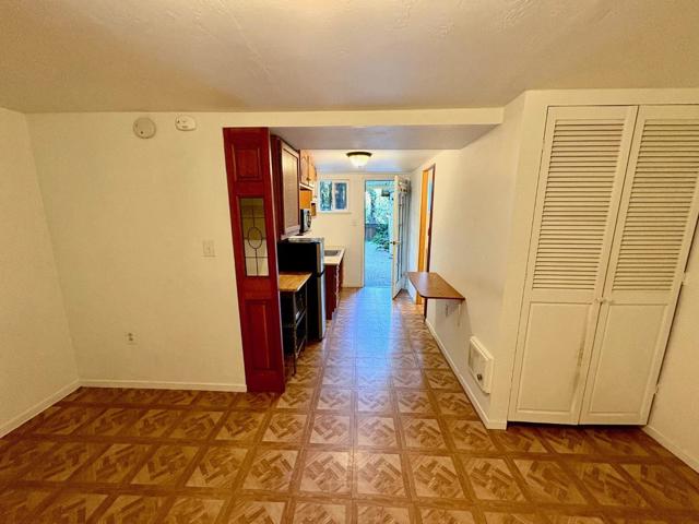 8787 Highway 9, Ben Lomond CA: https://media.crmls.org/mediaz/95538eed-3b59-498e-bb8e-5696e230ce07.jpg