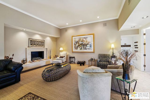 1445 Via Isla, Palm Springs CA: https://media.crmls.org/mediaz/9554099b-554c-4f42-8394-22062abeb4da.jpg