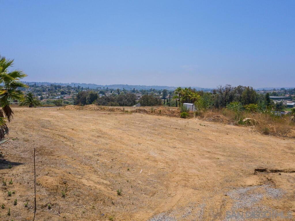 195 Stallion Dr, Oceanside, CA 92057