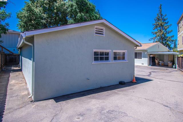 4250 1st St, Pleasanton, California 94566, ,Multi-Family,For Sale,1st St,41059140