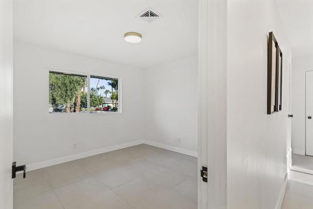 Detail Gallery Image 19 of 29 For 1111 S San Joaquin, Palm Springs,  CA 92264 - 3 Beds | 2 Baths