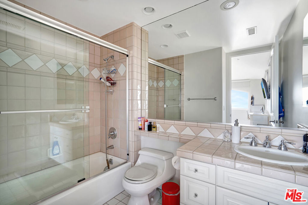 MLS #25630607 image #33
