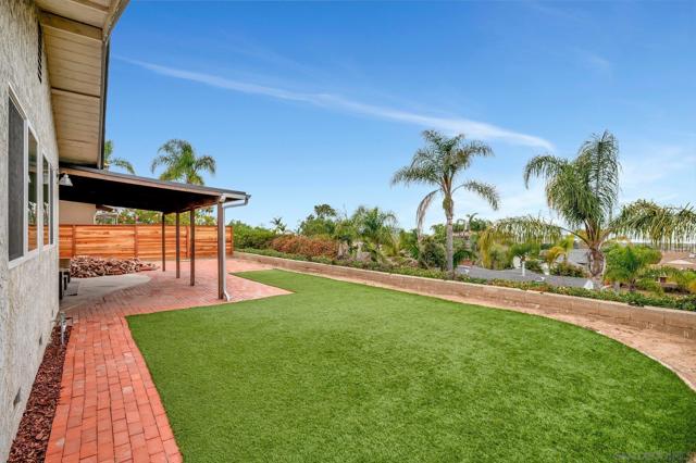2238 Tokalon St, San Diego CA: https://media.crmls.org/mediaz/9555d980-ece6-45e3-abba-71a09dda614a.jpg