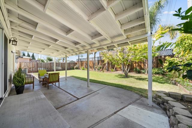 2733 Scottsdale Drive, San Jose CA: https://media.crmls.org/mediaz/9555f422-313a-4c6e-899d-ffbfb91ddaa6.jpg