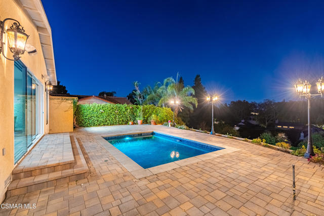 4148 Camino De La Cumbre, Sherman Oaks CA: https://media.crmls.org/mediaz/955833f0-113f-4009-a5f1-670209c6a1fd.jpg