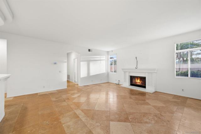 Image 16 of 53 For 516 Camino Bailen