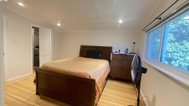 38526 Canyon Heights Drive, Fremont CA: https://media.crmls.org/mediaz/95594ace-b1ac-4f19-9765-a238dbf72fe5.jpg