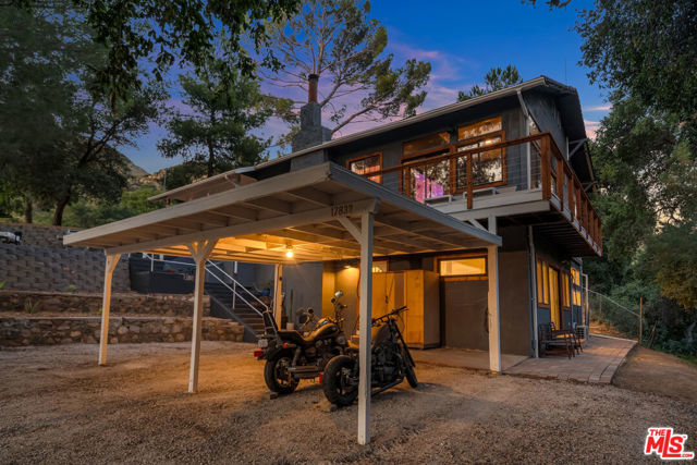 17832 Little Tujunga Canyon Road, Santa Clarita CA: https://media.crmls.org/mediaz/955992aa-6d97-46ad-aeec-5d291c0ce2c5.jpg