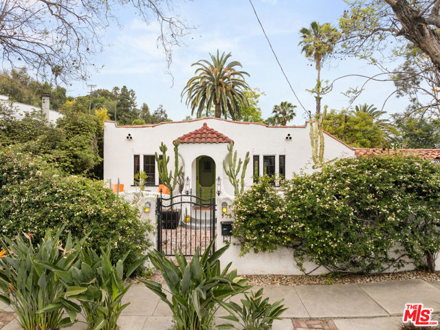 955 W Avenue 37, Los Angeles CA: https://media.crmls.org/mediaz/955aa0af-6d76-4755-96ef-74322abfb4ed.jpg