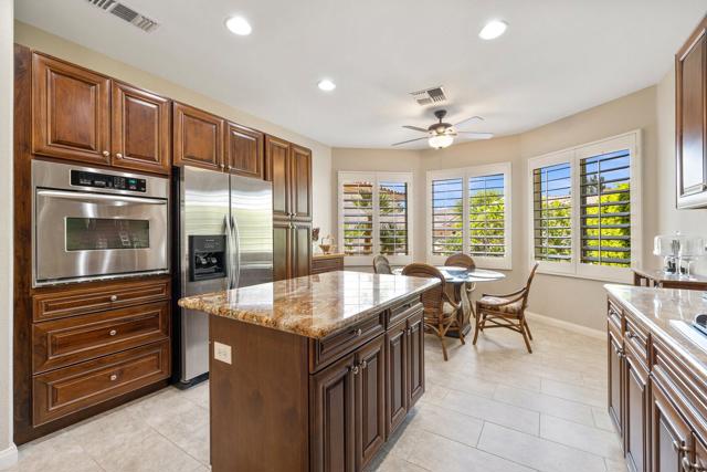 78688 Sunrise Canyon Avenue, Palm Desert CA: https://media.crmls.org/mediaz/955b4ae8-42dc-4cab-9479-3a35830e96cf.jpg