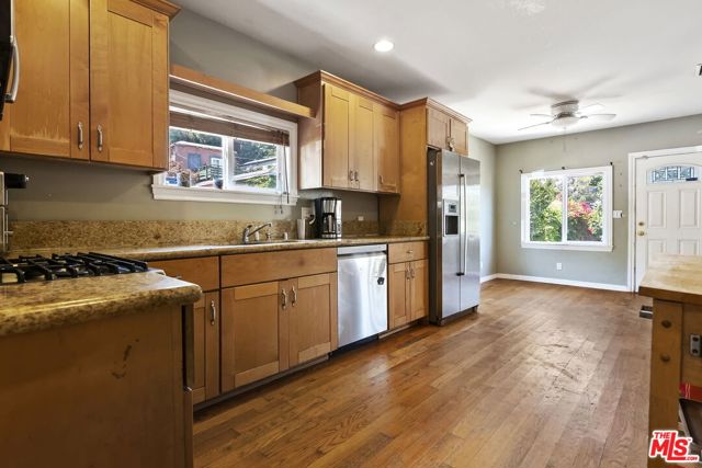 1947 Whitmore Avenue, Los Angeles CA: https://media.crmls.org/mediaz/955b99c2-656d-4f89-a7d2-b7164840b8f7.jpg