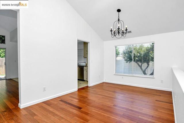 738 Valley Green Dr, Brentwood CA: https://media.crmls.org/mediaz/955cbf1c-b956-4297-ab24-bfe58cb06321.jpg