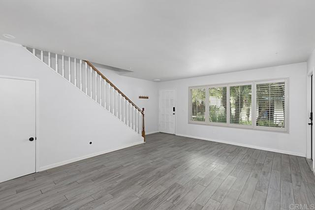 Image 4 of 28 For 685 Seacoast Drive