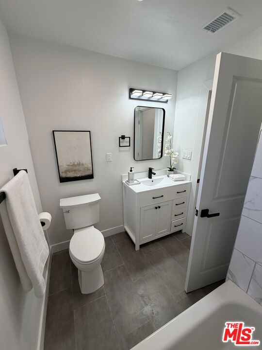 10419 Vassar Avenue photo 27