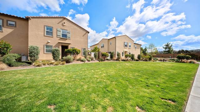 10861 Blake Way, San Diego CA: https://media.crmls.org/mediaz/955ea986-cef9-4383-b503-9544dc174117.jpg