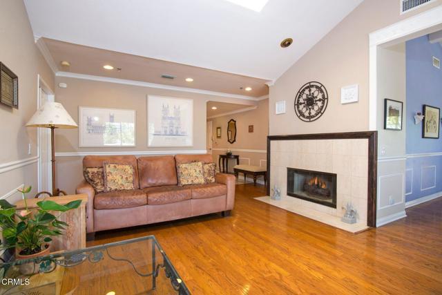 202 S Holliston Avenue, Pasadena CA: https://media.crmls.org/mediaz/955f045c-60b4-4a11-8062-009344a8bec7.jpg
