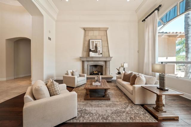 4695 Rancho Verde Trl, San Diego CA: https://media.crmls.org/mediaz/955f1fd7-abae-45a6-a354-fefcc2549fb8.jpg