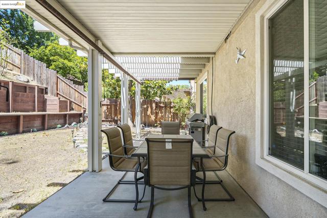 2532 Crystal Way, Antioch CA: https://media.crmls.org/mediaz/955fab6d-c409-42e9-a46c-62de63f45a0d.jpg
