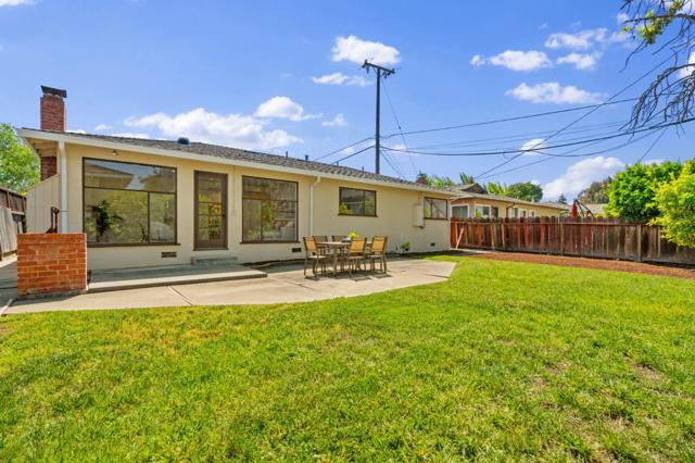 1105 W Mc Kinley Avenue, Sunnyvale CA: https://media.crmls.org/mediaz/955ffc3c-29d3-4b2a-8914-6e2b17278d2d.jpg