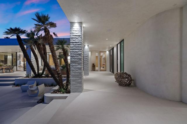 71000 Tamarisk Lane, Rancho Mirage CA: https://media.crmls.org/mediaz/95602989-1626-442a-a5d4-b5c41ceb36ae.jpg
