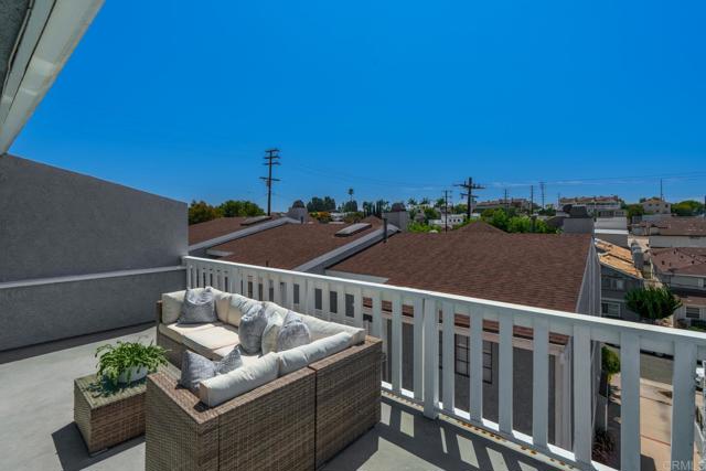 Detail Gallery Image 48 of 55 For 2021 Carnegie Ln #APT 7,  Redondo Beach,  CA 90278 - 3 Beds | 2/1 Baths