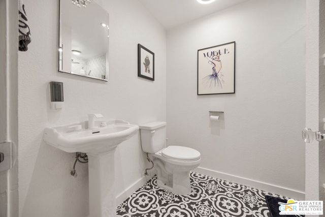 2083 N Via Miraleste #822, Palm Springs, CA 92262