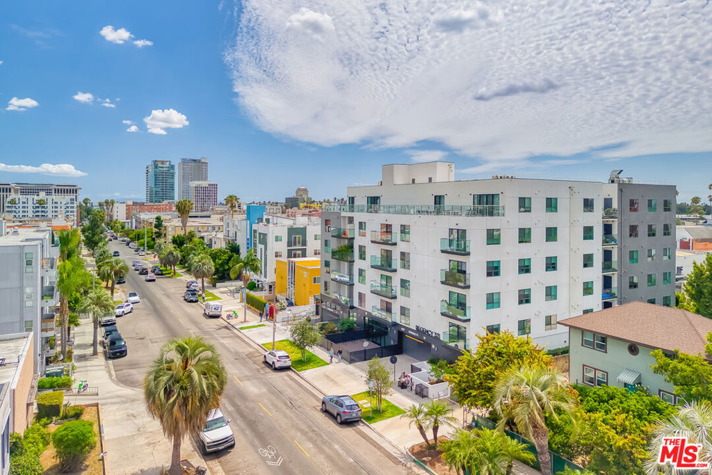 321 S Oxford Ave #603