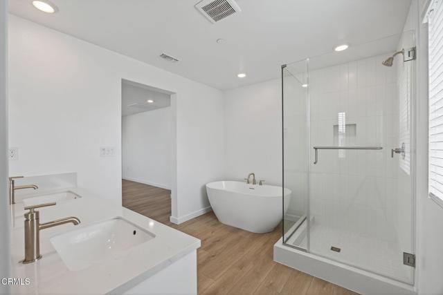 Detail Gallery Image 31 of 54 For 2364 Haley Point #103,  Ventura,  CA 93003 - 3 Beds | 3/1 Baths