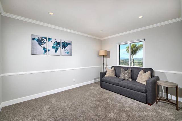 Detail Gallery Image 19 of 39 For 5261 Palmera Drive, Oceanside,  CA 92056 - 4 Beds | 2/1 Baths