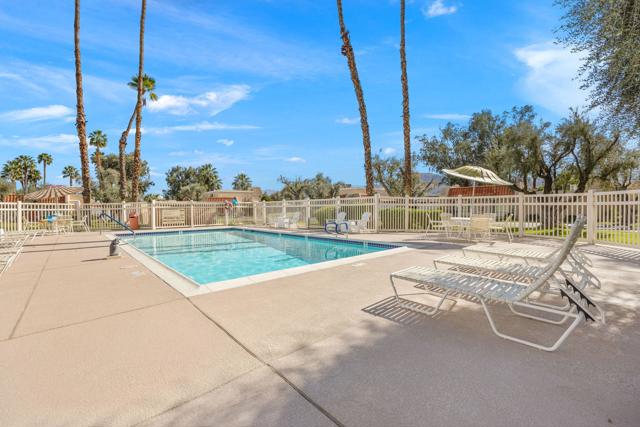 69738 Campana Court, Rancho Mirage CA: https://media.crmls.org/mediaz/95635439-e65a-41fd-b338-db854c63977b.jpg