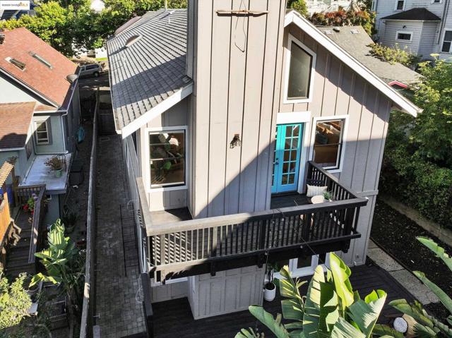 336 Washington Ave, Richmond CA: https://media.crmls.org/mediaz/9564e040-f61a-48fd-b83e-1b9a1accae14.jpg