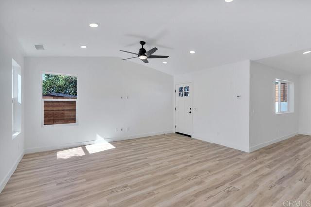 229 Yacon Street, Vista CA: https://media.crmls.org/mediaz/9566aa39-491c-4534-ae98-cbaa7c7416e8.jpg