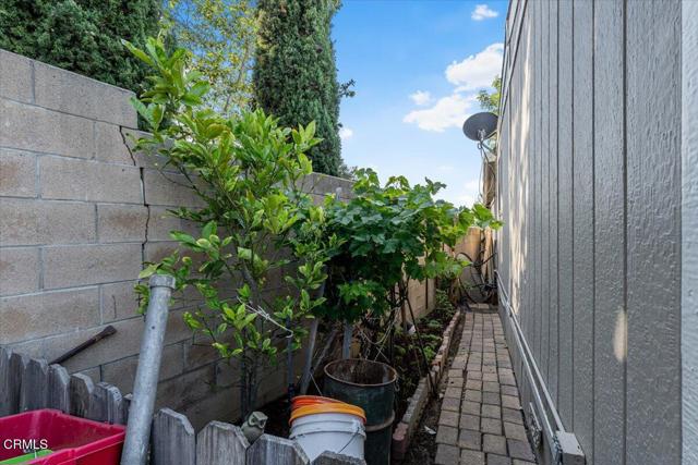 4132 N Ventura Avenue, Ventura CA: https://media.crmls.org/mediaz/9566d69f-85fb-4312-9268-82661bb89ee7.jpg